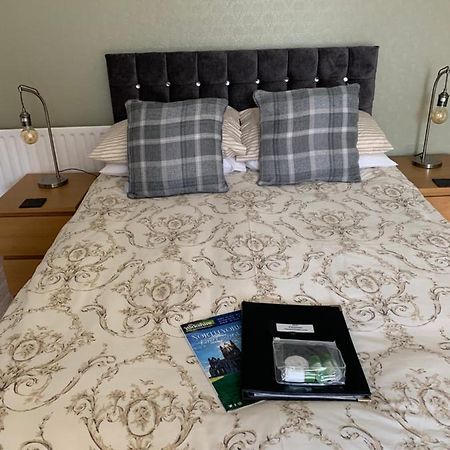 Wentworth Guesthouse Уитби Экстерьер фото