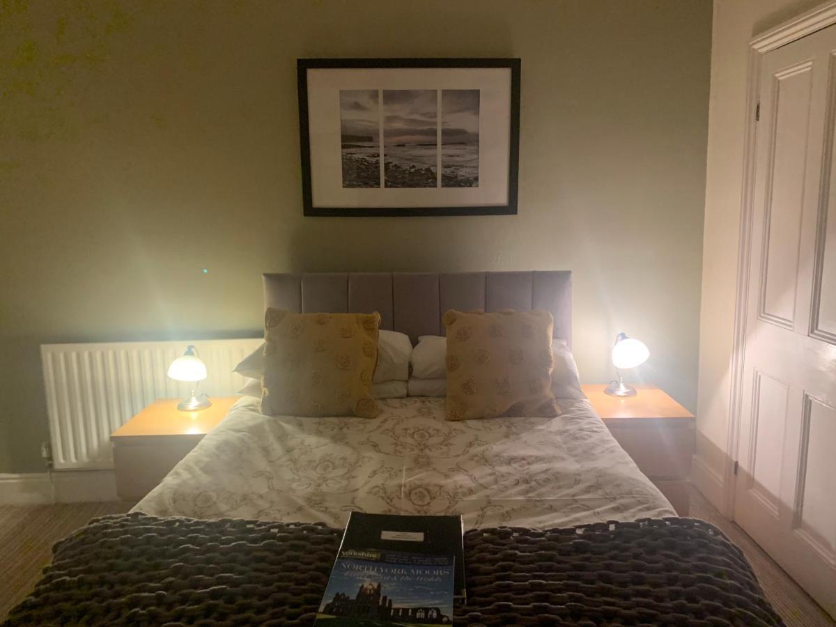 Wentworth Guesthouse Уитби Экстерьер фото
