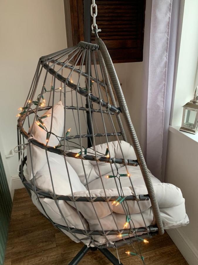 Wentworth Guesthouse Уитби Экстерьер фото