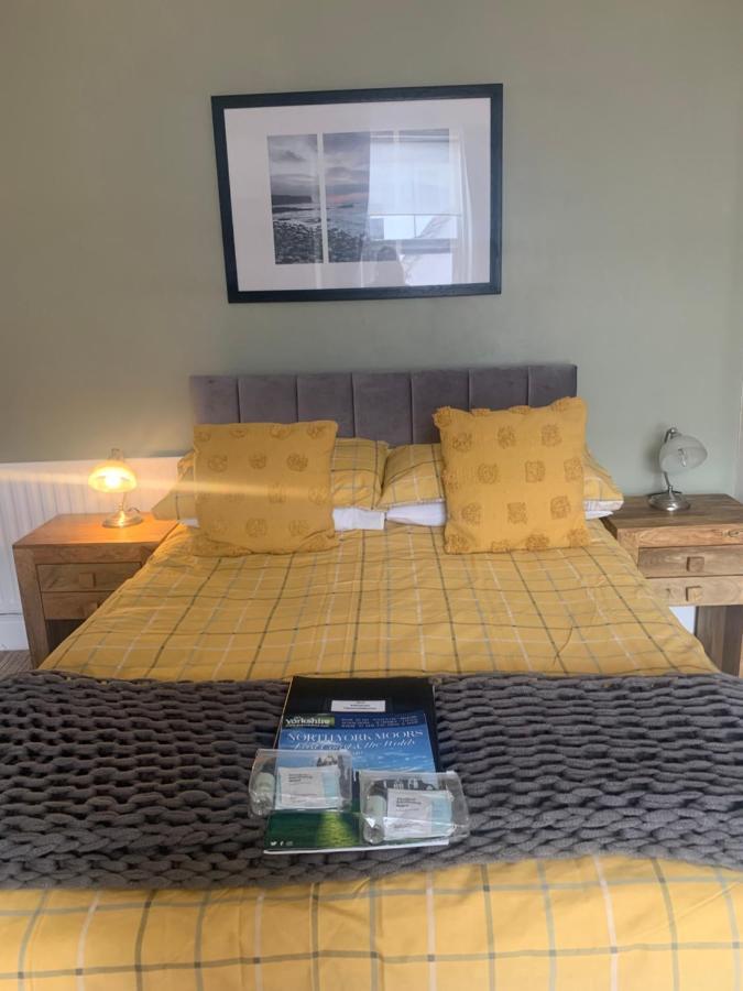Wentworth Guesthouse Уитби Экстерьер фото