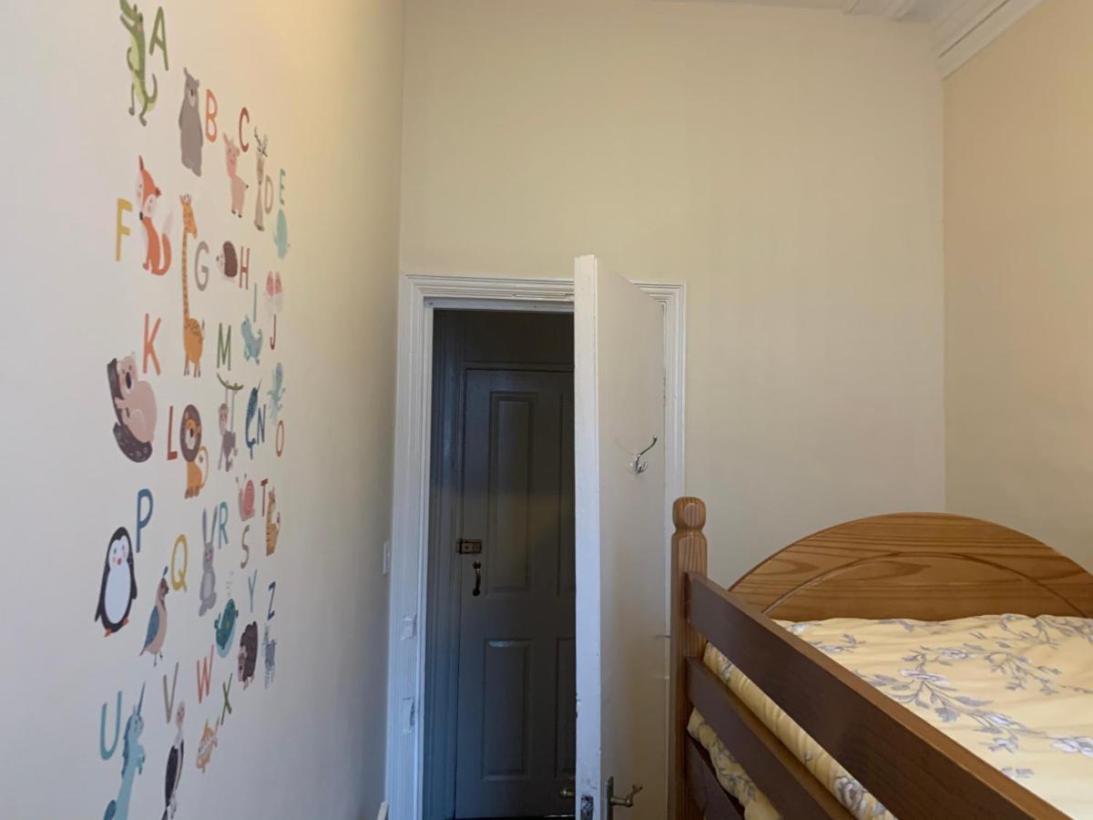 Wentworth Guesthouse Уитби Экстерьер фото