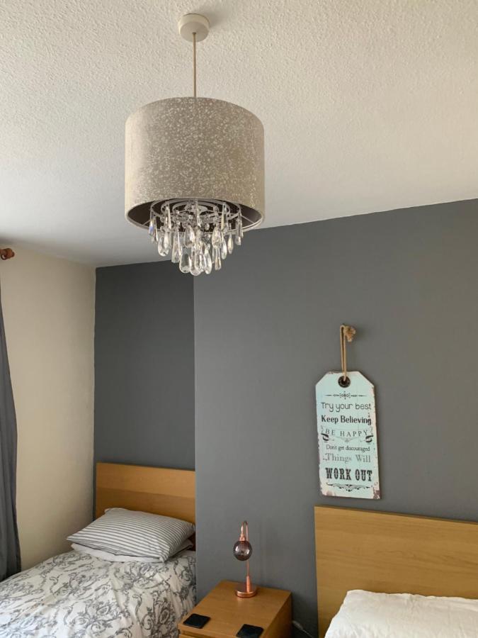Wentworth Guesthouse Уитби Экстерьер фото