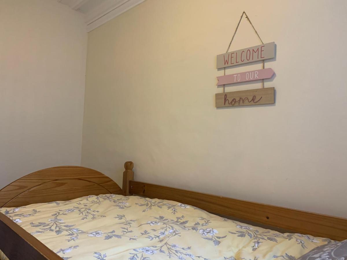 Wentworth Guesthouse Уитби Экстерьер фото
