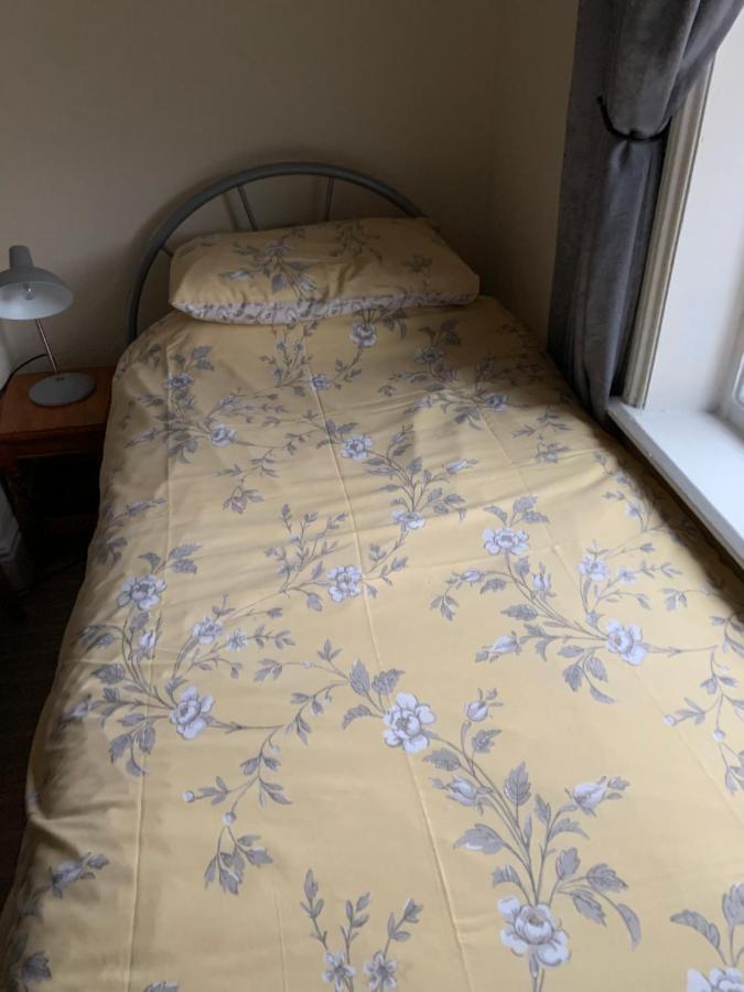 Wentworth Guesthouse Уитби Экстерьер фото